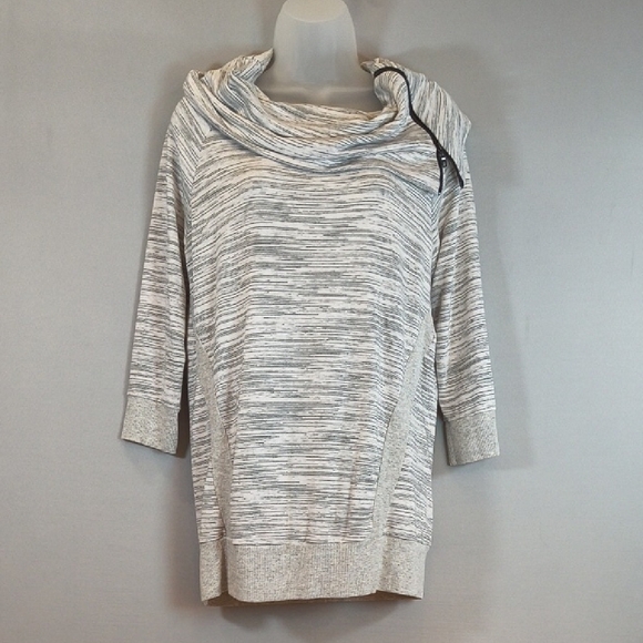 Ink Love And Peace Sweaters - Ink Love And Peace Women's Zip Cowl Neck Gray Long Sleeve Top Size L